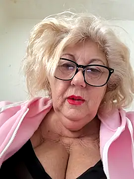 Merilulla online show from November 2025 12:28:01 PM