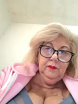 Merilulla online show from November 2025 02:45:02 PM