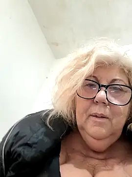 Merilulla online show from December 2025 03:02:02 PM