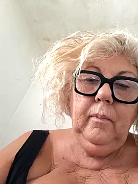 Merilulla online show from October 2025 01:45:01 PM