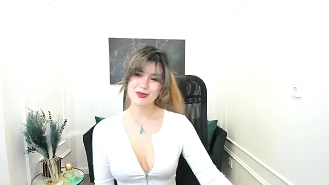 AnneTLi online show from May 2026 03:34:01 AM