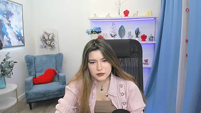 AnneTLi online show from February 2026 03:19:01 AM