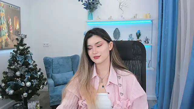 AnneTLi online show from December 2025 03:27:01 AM