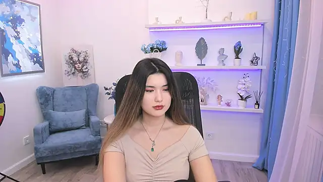 AnneTLi online show from January 2026 03:13:01 AM