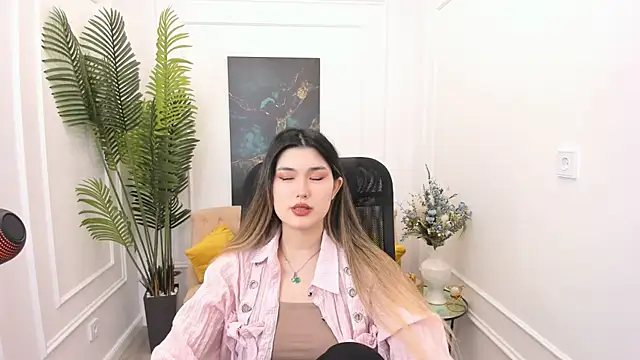 AnneTLi online show from January 2026 03:21:02 AM