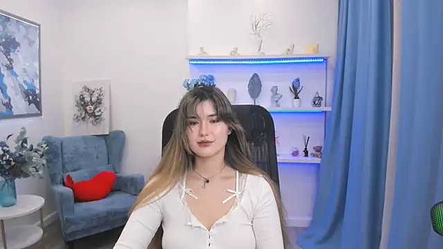 AnneTLi online show from April 2026 07:56:01 AM