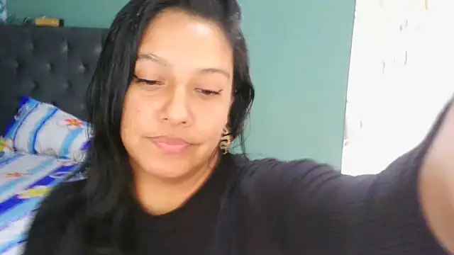 almaswan1 online show from November 2025 04:34:01 PM