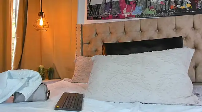 Snapshot of KeryHillson chatting on March 2025 03:56:01 PM KeryHillson online show from March 2025 03:56:01 PM