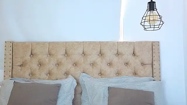 Snapshot of KeryHillson chatting on November 2025 02:10:02 PM KeryHillson online show from November 2025 02:10:02 PM