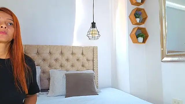 Snapshot of KeryHillson chatting on November 2025 02:11:01 PM KeryHillson online show from November 2025 02:11:01 PM