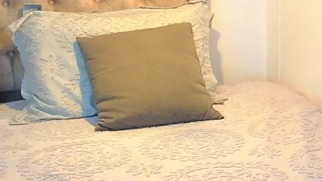 Snapshot of KeryHillson chatting on November 2025 11:54:02 AM KeryHillson online show from November 2025 11:54:02 AM