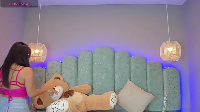 mia slutty  online show from October 2025 02:38:02 PM