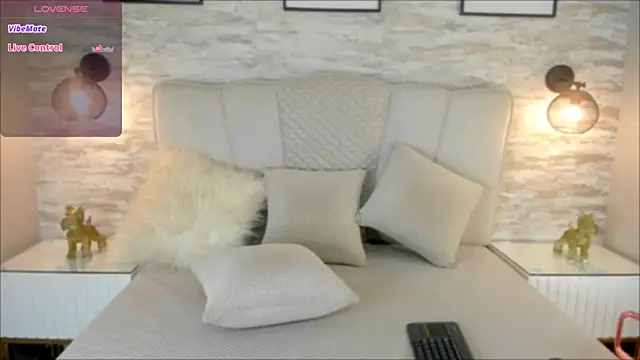 mia slutty  online show from December 2024 03:53:01 AM