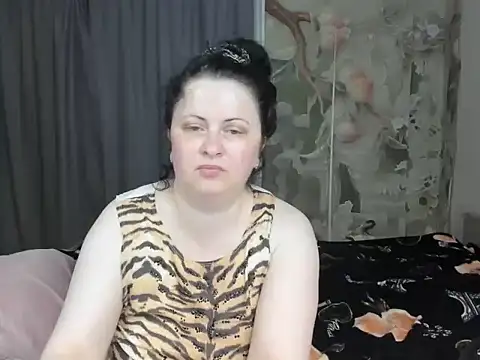 Snapshot of Lillian2 chatting on July 2026 03:00:02 AM Lillian2 online show from July 2026 03:00:02 AM