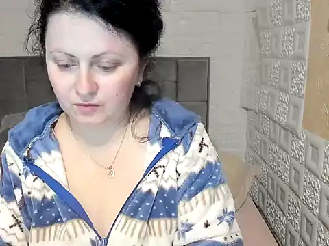 Snapshot of Lillian2 chatting on March 2025 10:05:01 PM Lillian2 online show from March 2025 10:05:01 PM