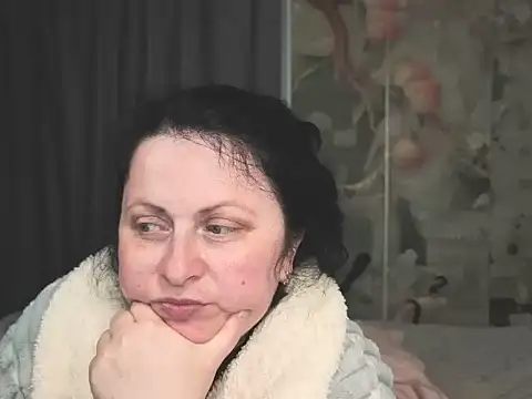 Snapshot of Lillian2 chatting on June 2026 02:29:02 PM Lillian2 online show from June 2026 02:29:02 PM
