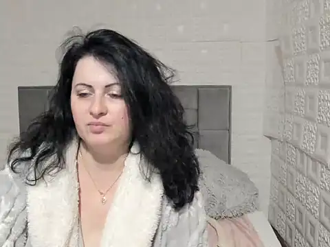 Snapshot of Lillian2 chatting on January 2025 06:56:02 PM Lillian2 online show from January 2025 06:56:02 PM