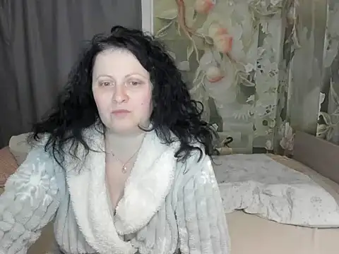 Snapshot of Lillian2 chatting on December 2025 08:52:01 AM Lillian2 online show from December 2025 08:52:01 AM