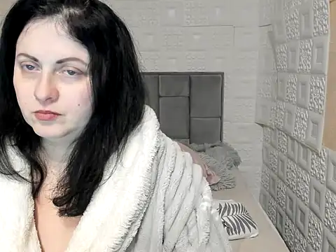 Snapshot of Lillian2 chatting on February 2025 10:33:01 PM Lillian2 online show from February 2025 10:33:01 PM