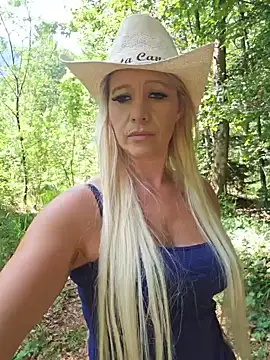 Sexy Sparkling  online show from June 2026 09:31:02 AM