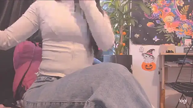 MYFAVOURITESTRAGER online show from October 2025 04:06:01 PM