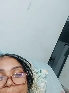 Snapshot of Delicy1 chatting on February 2025 10:42:01 PM Delicy1 online show from February 2025 10:42:01 PM