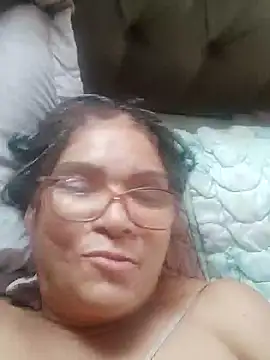 Snapshot of Delicy1 chatting on February 2025 08:00:01 PM Delicy1 online show from February 2025 08:00:01 PM
