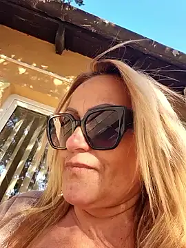 Isabellaa04 online show from February 2026 07:52:01 AM