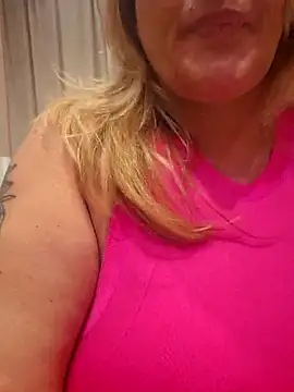 Isabellaa04 online show from March 2026 08:37:01 PM