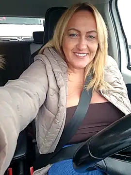 Isabellaa04 online show from November 2025 02:21:01 PM