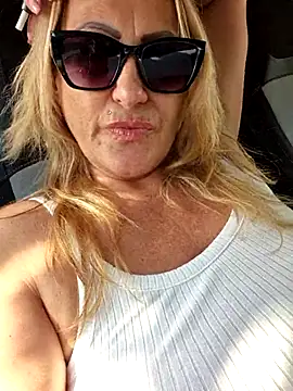 Snapshot of Isabellaa04 chatting on July 2026 04:07:02 PM Isabellaa04 online show from July 2026 04:07:02 PM