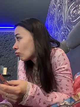 Snapshot of Queen_of_pain chatting on December 2025 07:10:02 AM Queen of pain online show from December 2025 07:10:02 AM