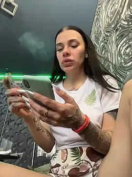 Snapshot of Queen_of_pain chatting on February 2026 07:04:01 AM Queen of pain online show from February 2026 07:04:01 AM