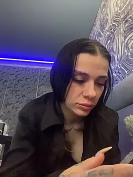 Snapshot of Queen_of_pain chatting on January 2026 07:12:01 AM Queen of pain online show from January 2026 07:12:01 AM