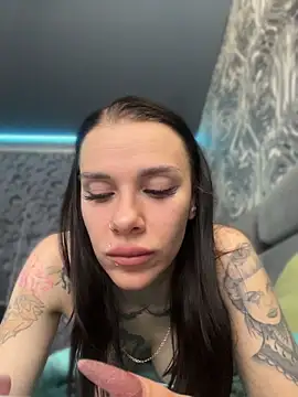 Queen of pain online show from April 2026 07:38:02 AM