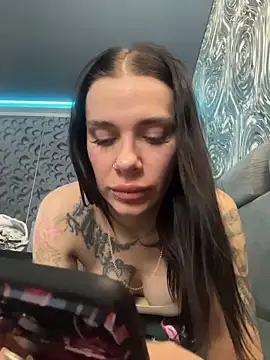 Snapshot of Queen_of_pain chatting on February 2026 06:20:01 AM Queen of pain online show from February 2026 06:20:01 AM