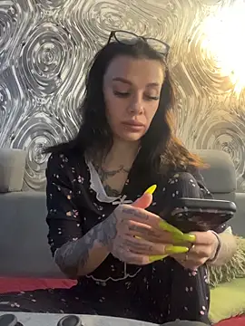 Queen of pain online show from March 2026 07:53:01 AM