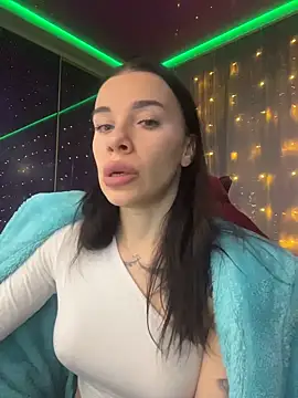 Snapshot of Queen_of_pain chatting on December 2025 06:28:01 AM Queen of pain online show from December 2025 06:28:01 AM