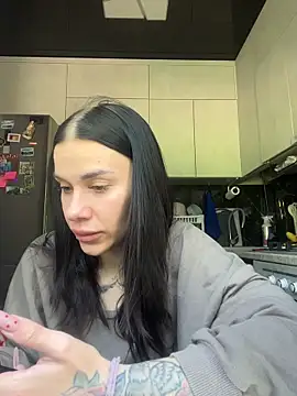 Queen of pain online show from May 2026 06:33:02 AM