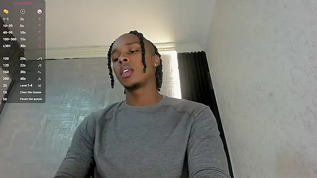 DominicSccott online show from October 2025 12:39:02 PM