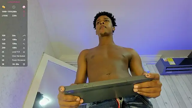 DominicSccott online show from September 2025 12:44:02 PM