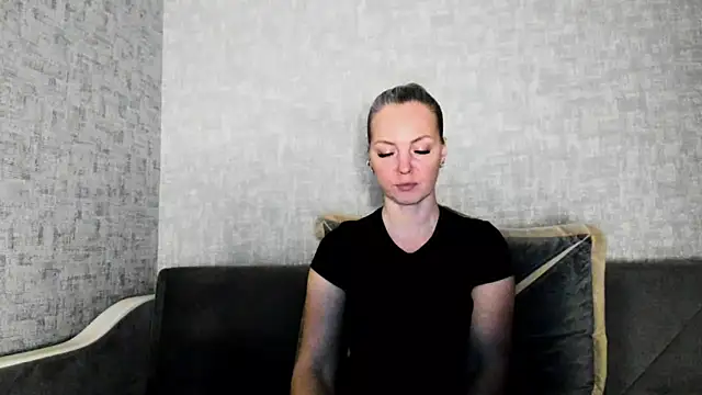 iam Venus online show from March 2026 03:46:02 PM