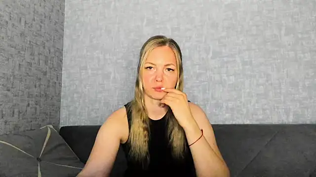 iam Venus online show from May 2026 04:02:02 PM