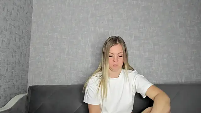 iam Venus online show from January 2026 03:26:02 PM