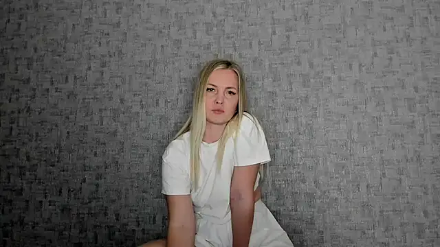 iam Venus online show from February 2026 04:26:01 PM