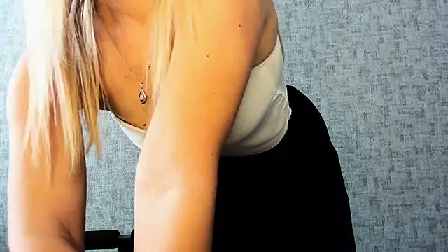 iam Venus online show from March 2026 11:11:02 AM