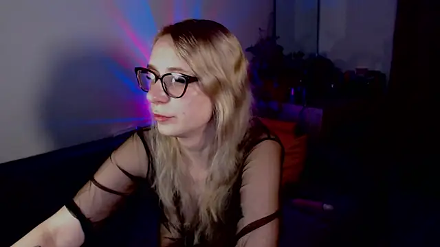 welliza online show from September 2025 12:11:01 AM