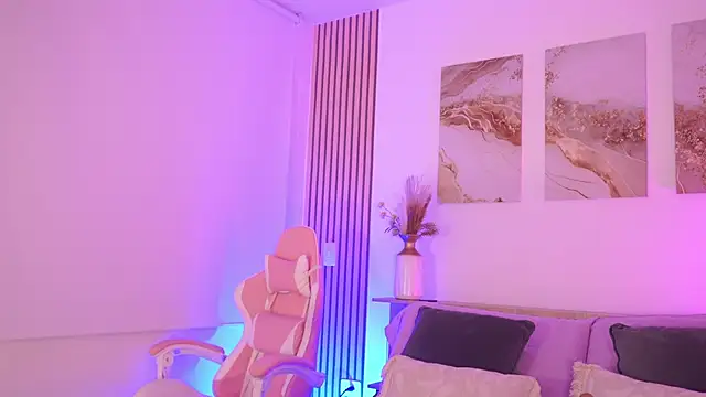 LillyThompson online show from February 2026 11:04:01 PM