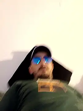 Adriandan1982 online show from April 2026 06:12:02 PM