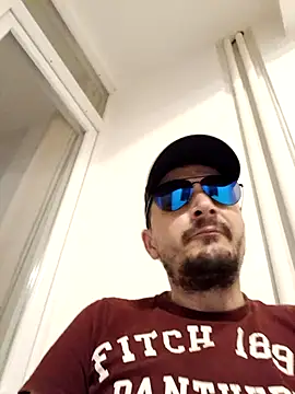 Adriandan1982 online show from September 2025 09:43:02 PM